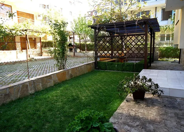 Apartment Dom-el Real 1 - *